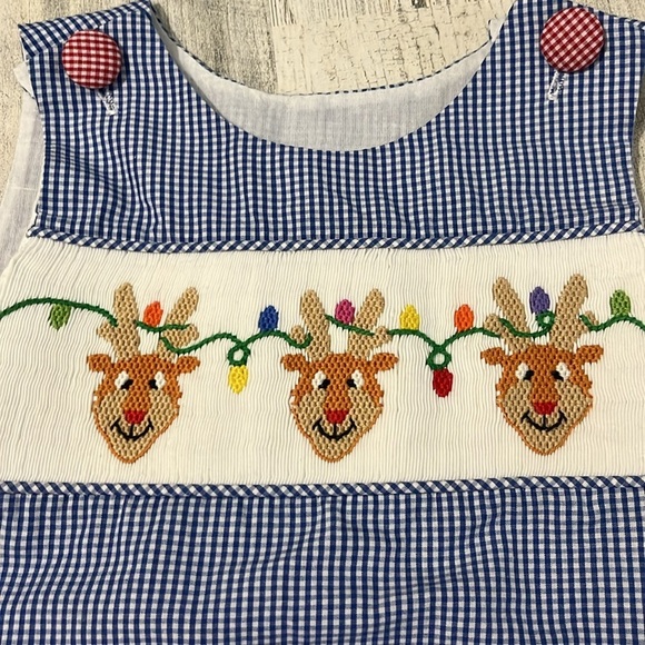 Reindeer Smocked Two Piece Set Size 18 Month - Picture 3 of 9